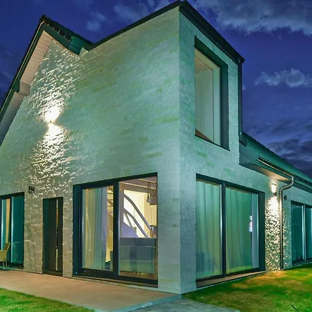 House In Near The Beach, Private Sauna *